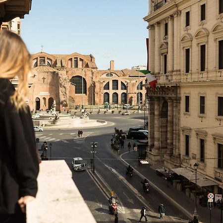Bespoke Roma Suites Bagian luar foto