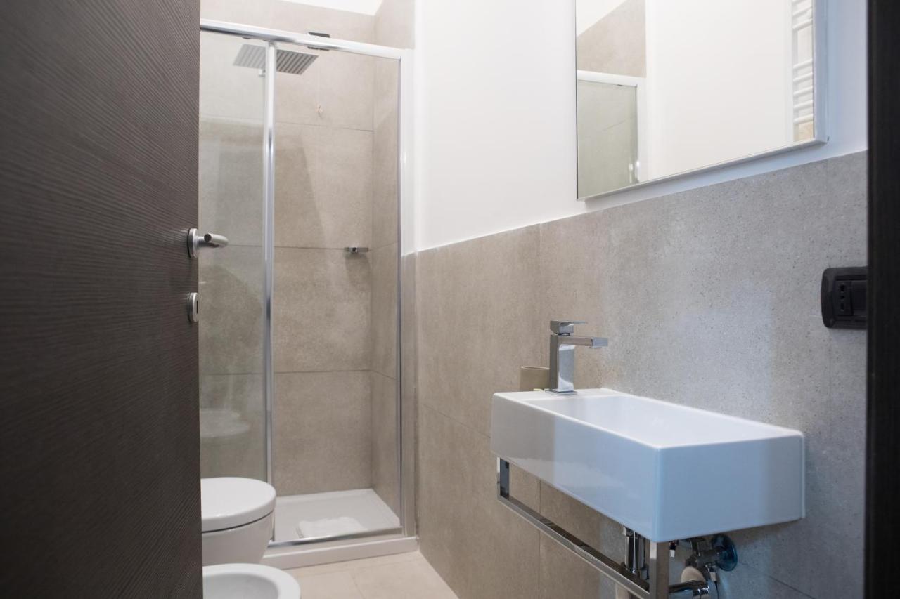 Bespoke Roma Suites Bagian luar foto