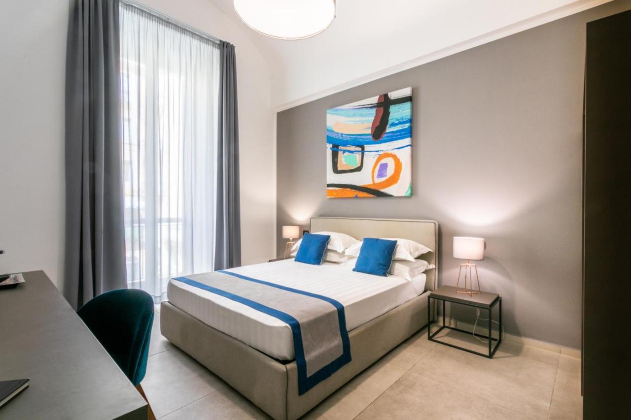 Bespoke Roma Suites Bagian luar foto