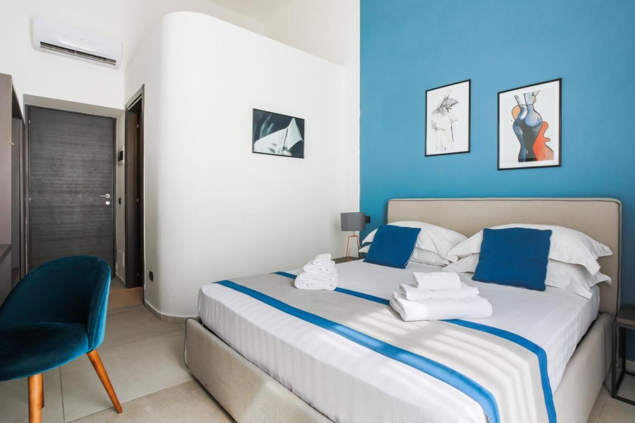 Bespoke Roma Suites Bagian luar foto