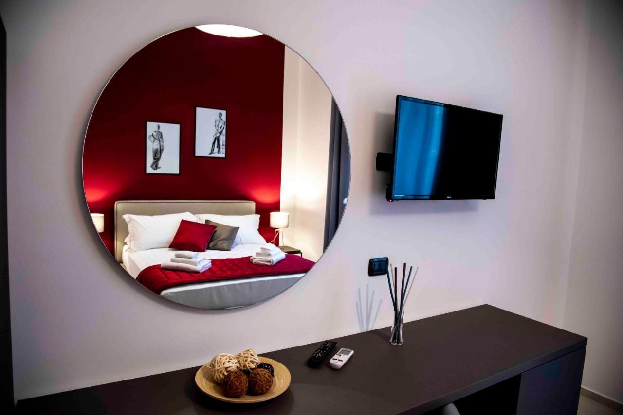 Bespoke Roma Suites Bagian luar foto
