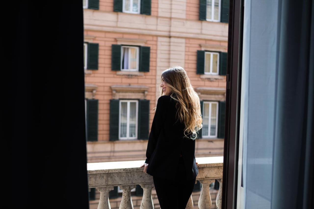 Bespoke Roma Suites Bagian luar foto