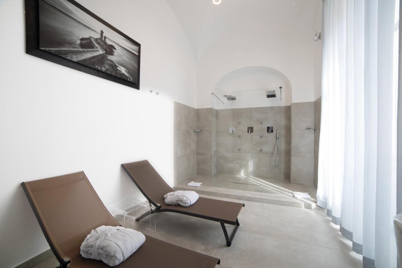 Bespoke Roma Suites Bagian luar foto